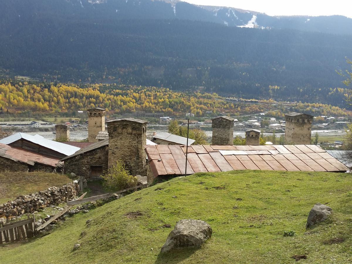 Отель Lagami House Местия Экстерьер фото